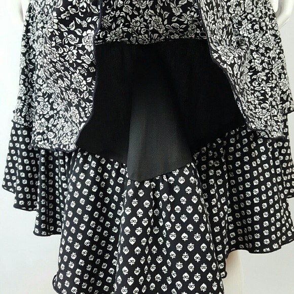 Vintage 80s Naturally Petite Hawaiian Black Floral Midi Dress - Picture 5 of 8